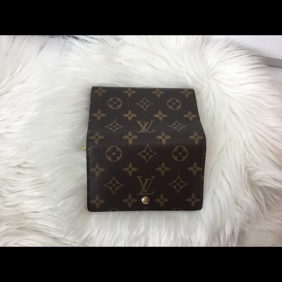 SOLD—100% Authentic Louis Vuitton Zippy Wallet - Picture 2 of 8